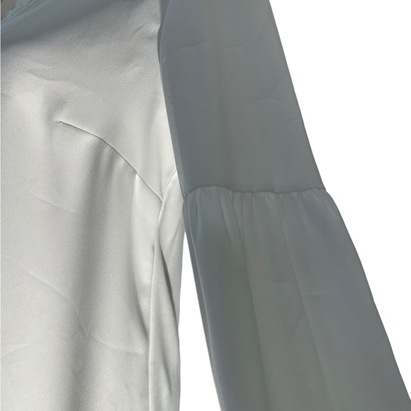 Lilly Pulitzer Shea tunic top in resort white. Absolutely stunning. Size Small - Picture 10 of 15